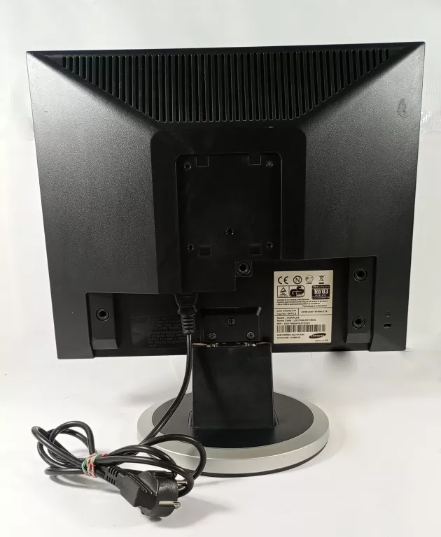 MONITOR SAMSUNG SYNCMASTER 740N PLUS