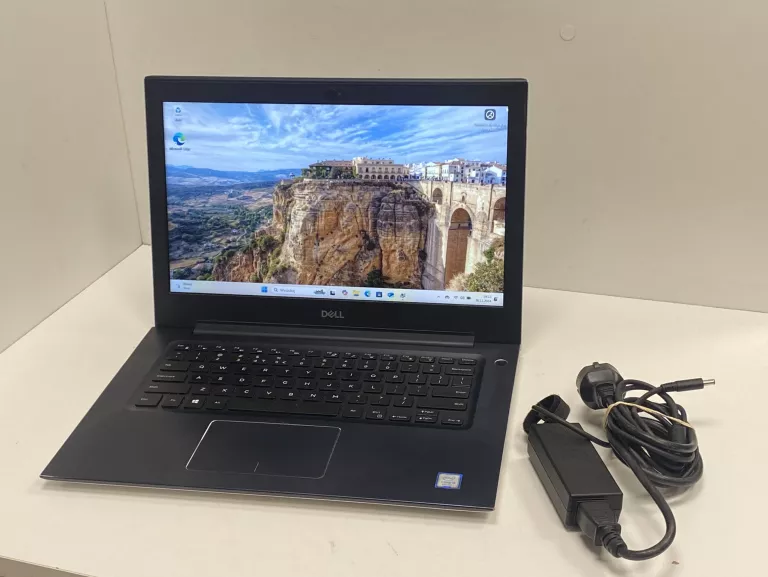 LAPTOP 14" DELL VOSTRO P88G WIN11/I5/256GB/16GB