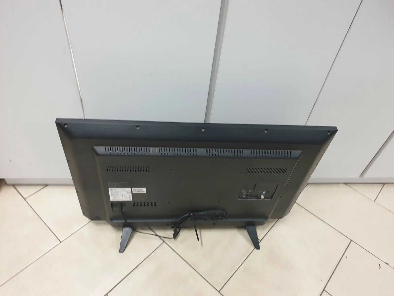 telewizor-philips-led-40pfh410188-typ-telewizora-211486-250142