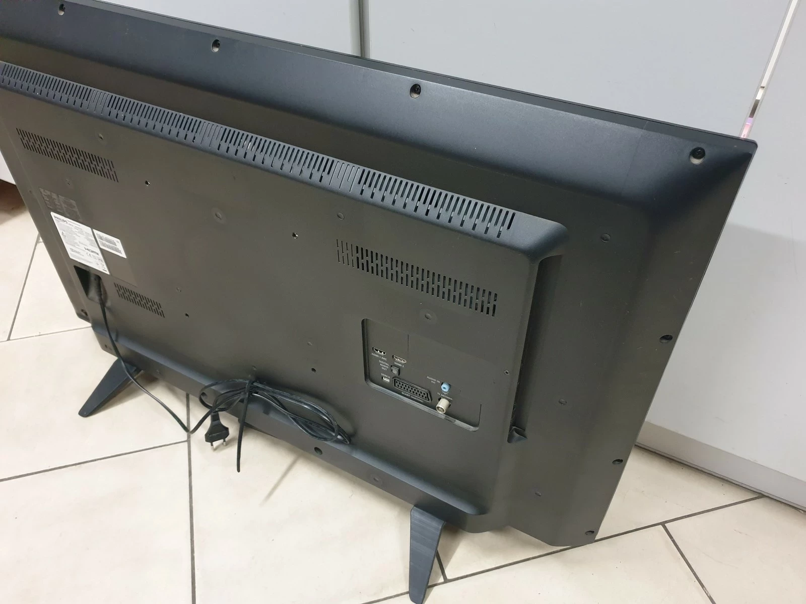 telewizor-philips-led-40pfh410188-klasa-efektywnosci-energetycznej-247945-838297