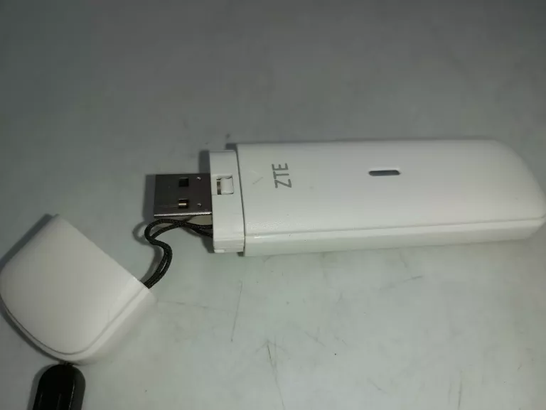 MODEM ZTE MF833U1 4G LTE BEZ SIMLOCKA