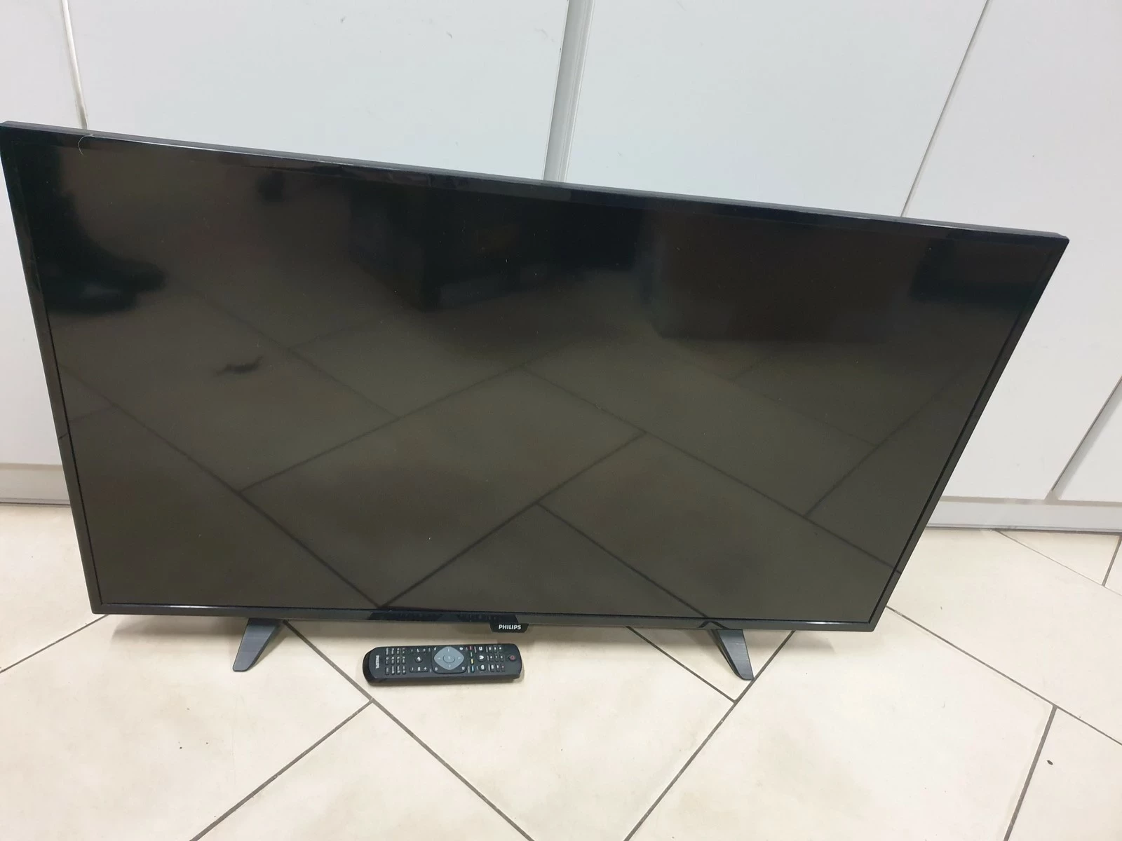 telewizor-philips-led-40pfh410188-ean-gtin-8718863007716