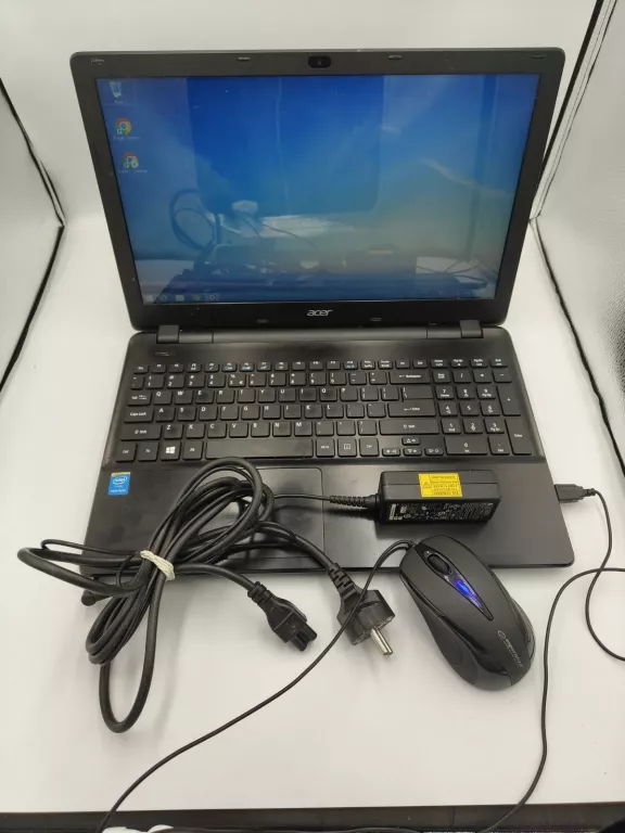 LAPTOP ACER E5-511 PENTIUM N3530 RAM 4 GB HDD500GB
