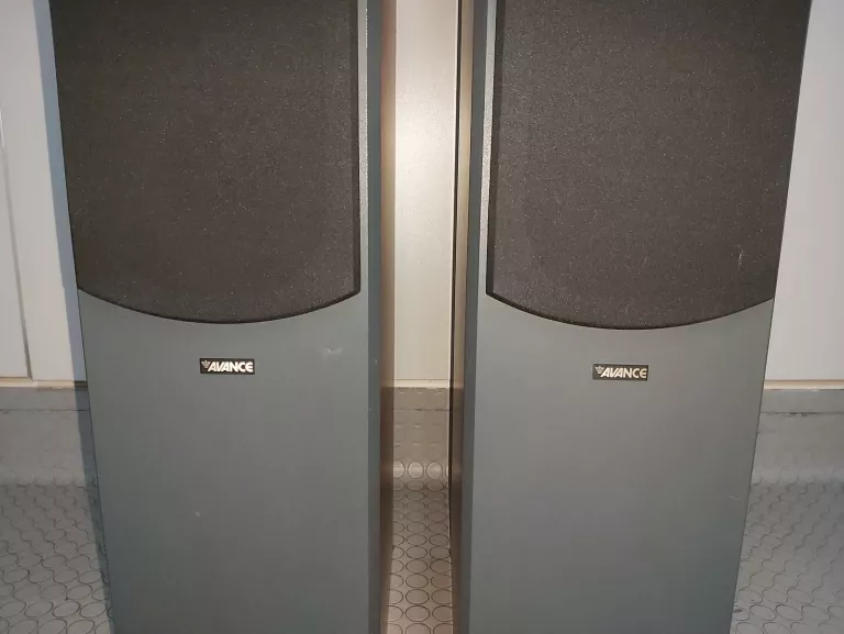 KOLUMNY GŁOŚNIKOWE PODŁOGOWE AVANCE OMEGA 530 200W, 2 SZT!!!