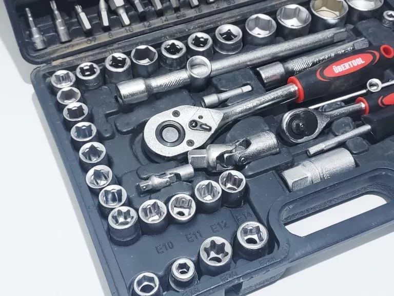 zestaw-kluczy-nasadowych-ubertool-walizka-waga-produktu-z-opakowaniem-jednostkowym-10000