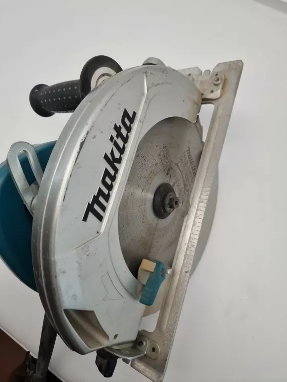 PILARKA TARCZOWA MAKITA HS0600