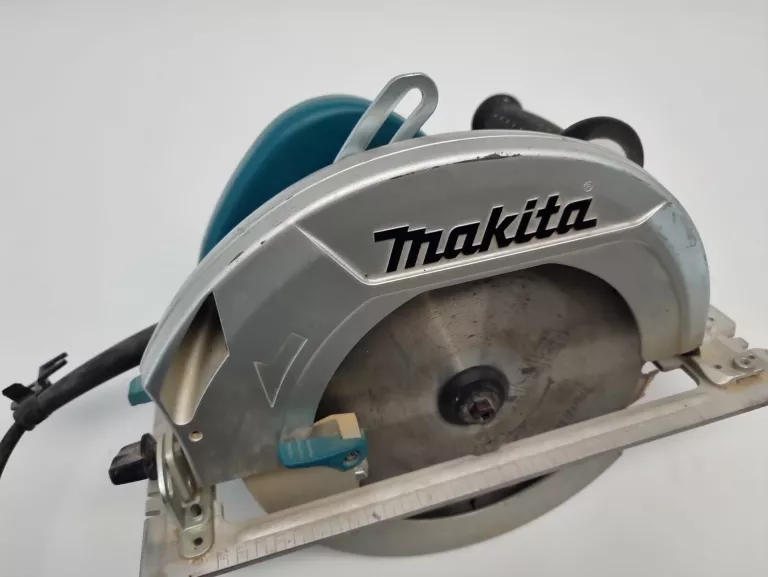 PILARKA TARCZOWA MAKITA HS0600