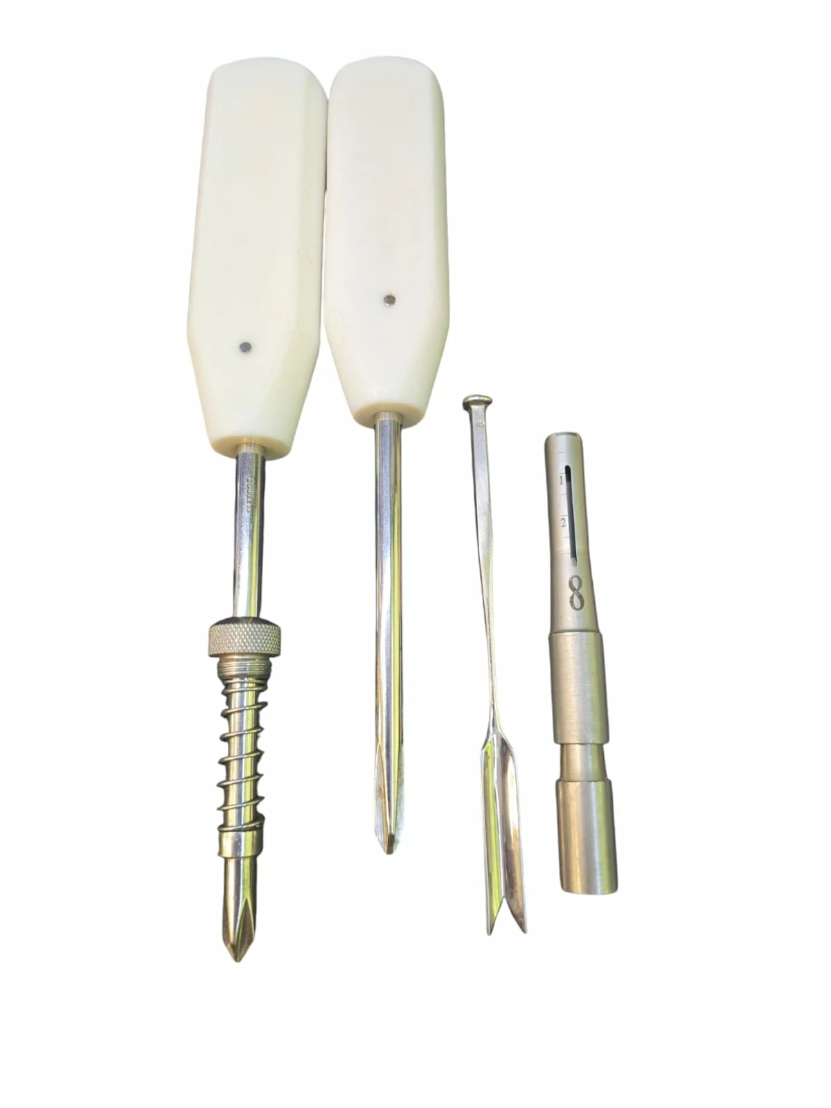 dwa-komplety-dlut-do-drewna-stal-nierdzewna-chiron-rostfrei-ean-gtin-884501399449