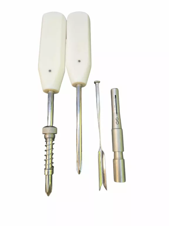 dwa-komplety-dlut-do-drewna-stal-nierdzewna-chiron-rostfrei-ean-gtin-884501399449