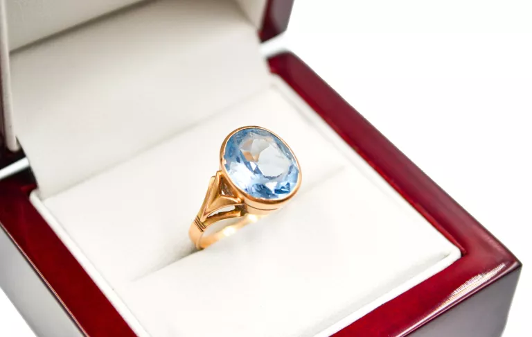 ELEGANCKI ZŁOTY PIERŚCIONEK 3,62G R.13 PR.585