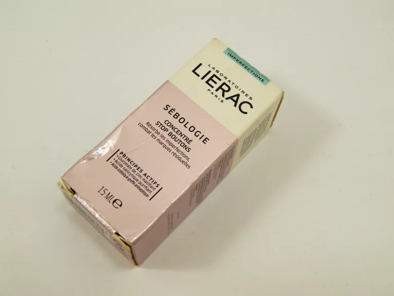 LIERAC SEBOLOGIE KONCENTRAT DWUFAZOWY NA WYPRYSKI 15 ML