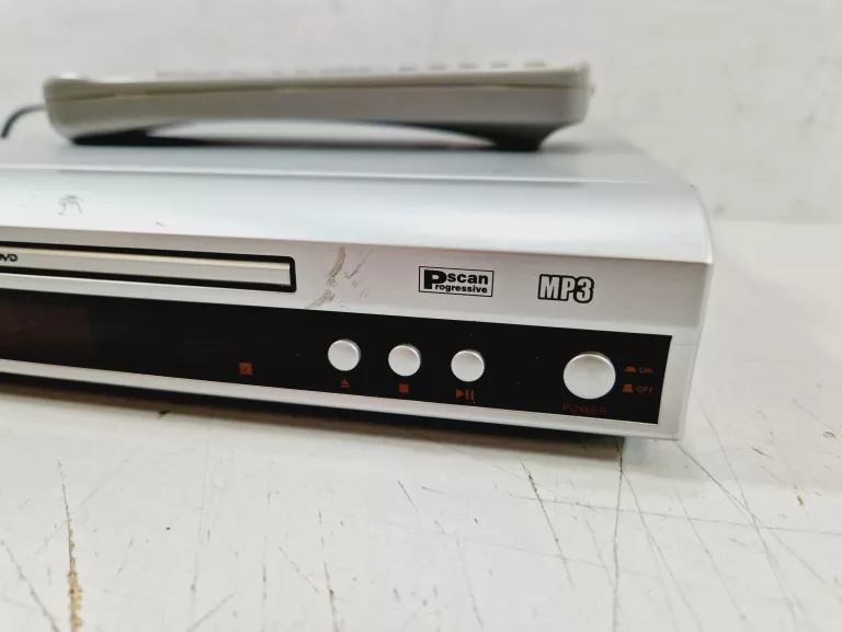 ODTWARZACZ DVD ELTA 8917DVD + KABEL SCART + PILOT | ELTA 8917 DVD