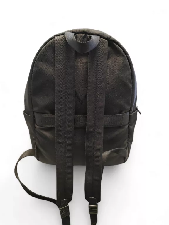 PLECAK GUESS CZARNY HMVICE P2208