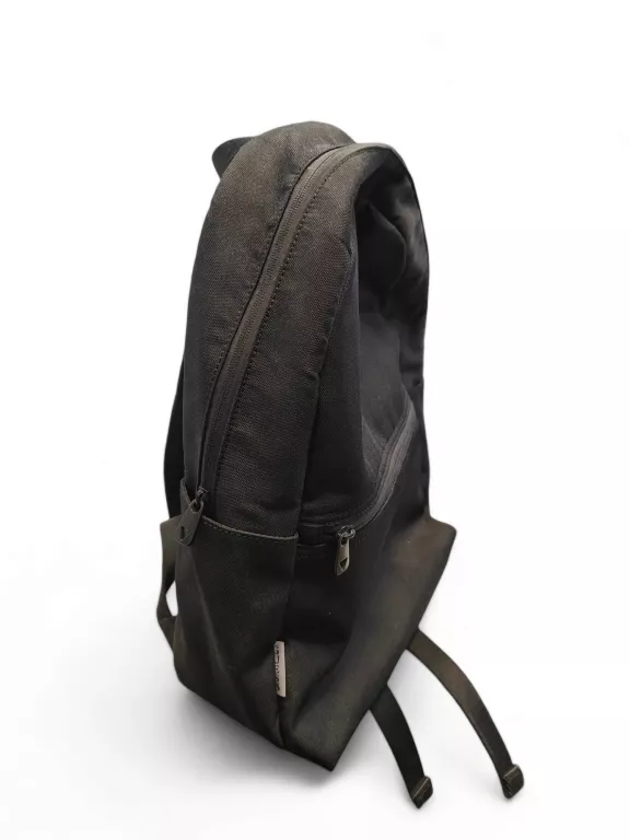 PLECAK GUESS CZARNY HMVICE P2208