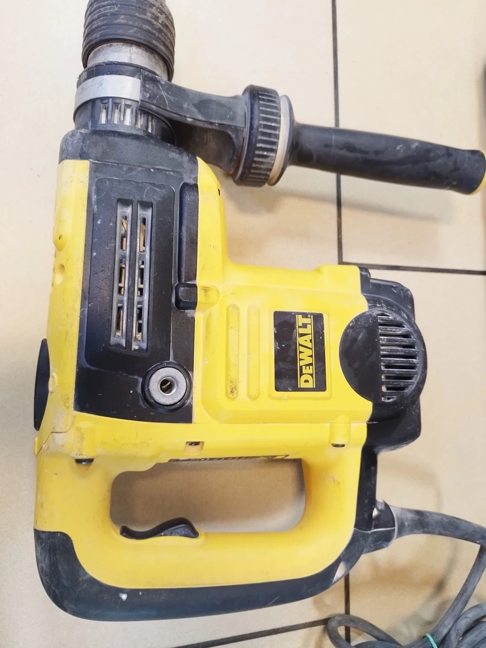 mlot-dewalt-d25820-rodzaj-uchwytu-205149-222645