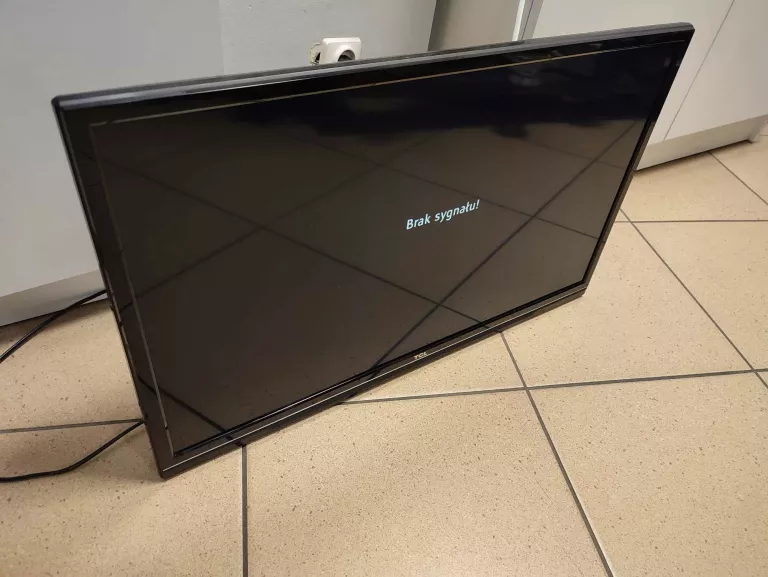 TELEWIZOR TCL L32E3000C