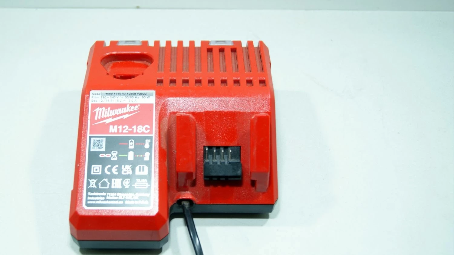 wkretarka-milwaukee-m18-cblpd-aku-x2-ladowarka-ean-gtin-4058546225032