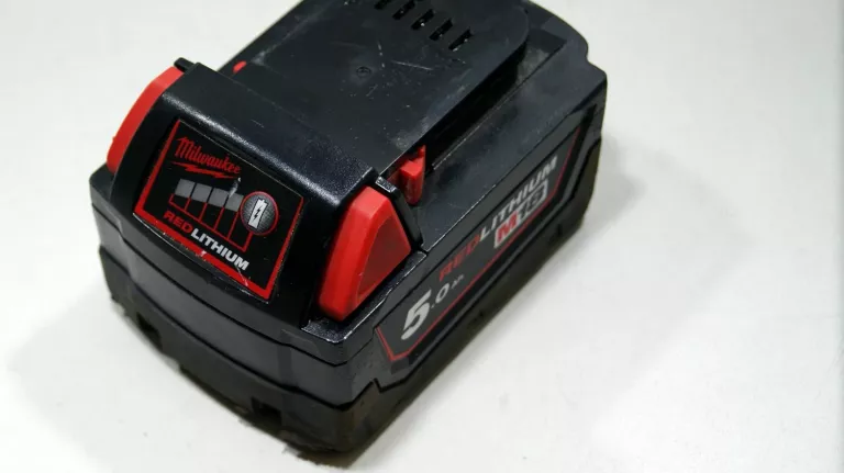 wkretarka-milwaukee-m18-cblpd-aku-x2-ladowarka-zamkowa-4-ostrzeszow