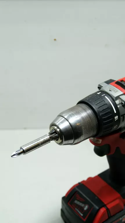 wkretarka-milwaukee-m18-cblpd-aku-x2-ladowarka-napiecie-v-128551-6