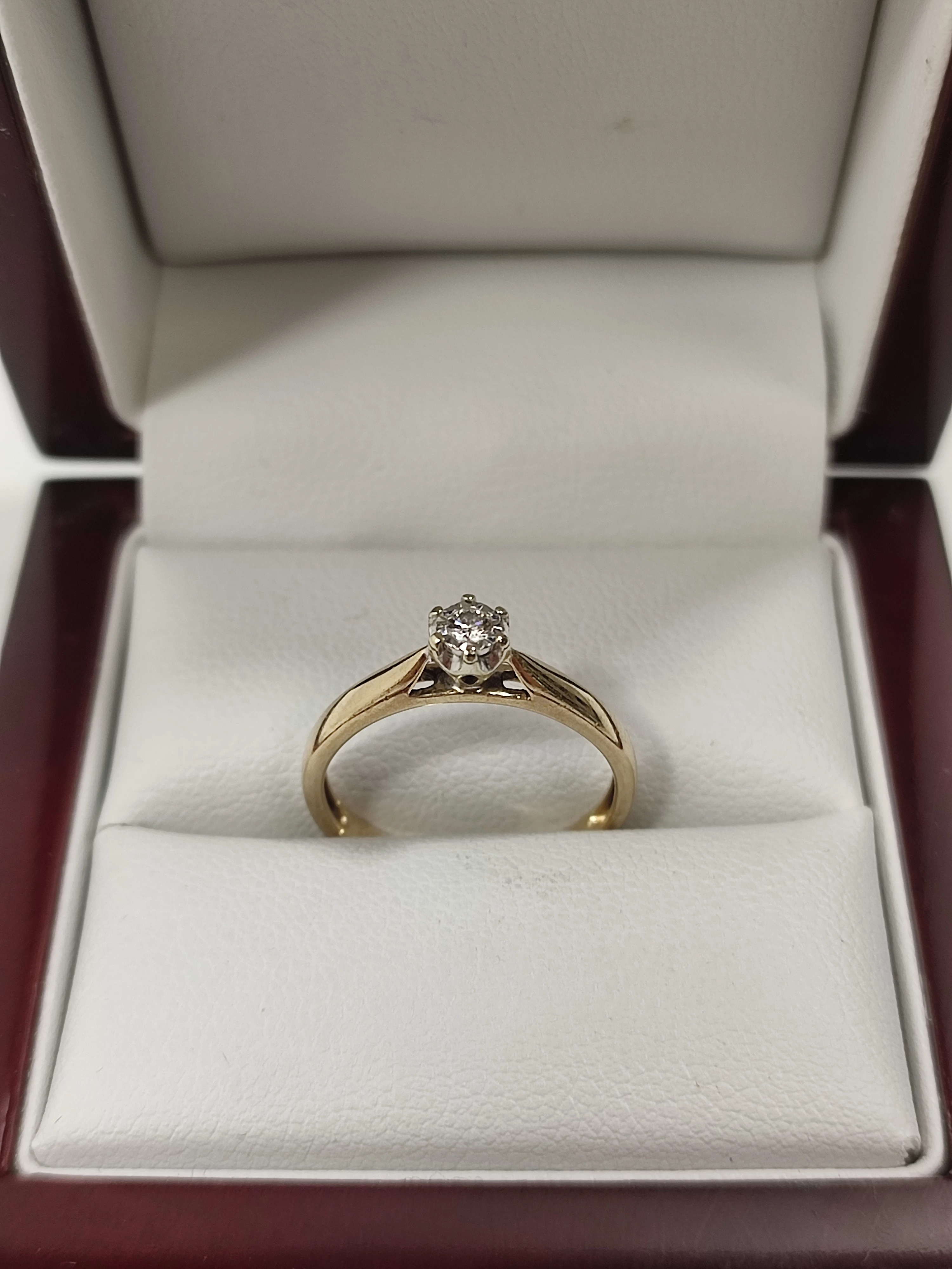 piekny-zloty-pierscionek-z-brylantem-005-ct-proba-585-174-gr-rozmiar-12-warszawska-38-katowice