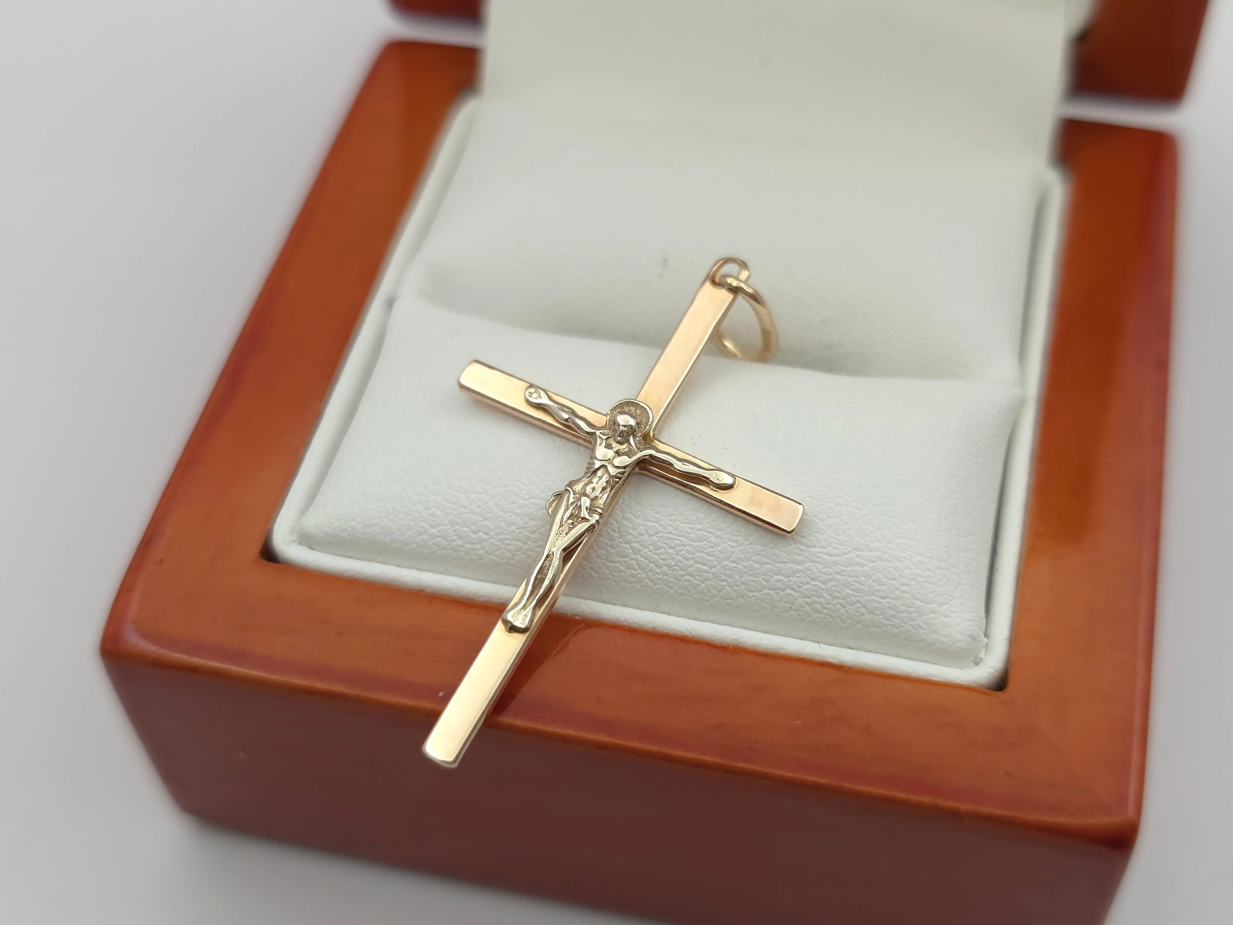 zlota-zawieszka-krzyz-585-14k-173g-cechy-207006-4