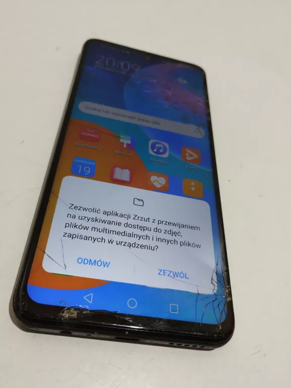 TELEFON HUAWEI P SMART 2019 3GB/32GB
