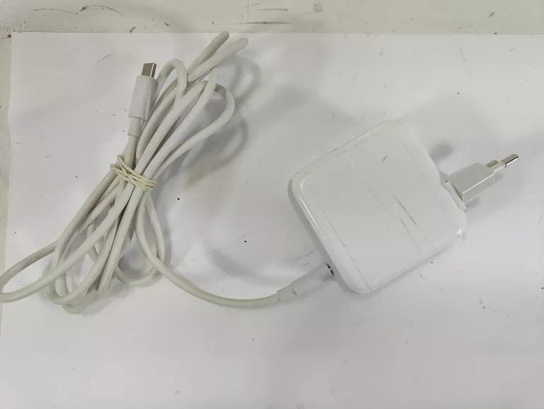 APPLE MACBOOK AIR A2337 EMC 3598 13,3" M1 2020 8GB DDR4 256GB SSD