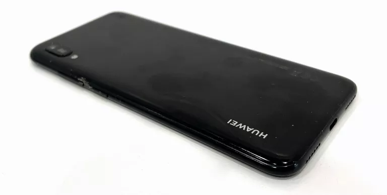 TELEFON HUAWEI Y6 2018 2/32