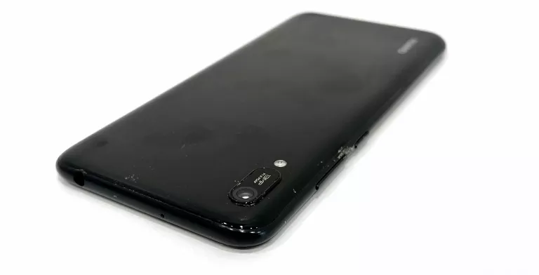 TELEFON HUAWEI Y6 2018 2/32