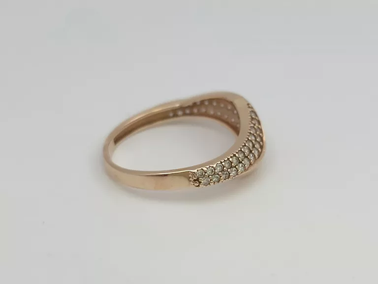 ZŁOTY PIERŚCIONEK - 585 14K R.14 1,95G