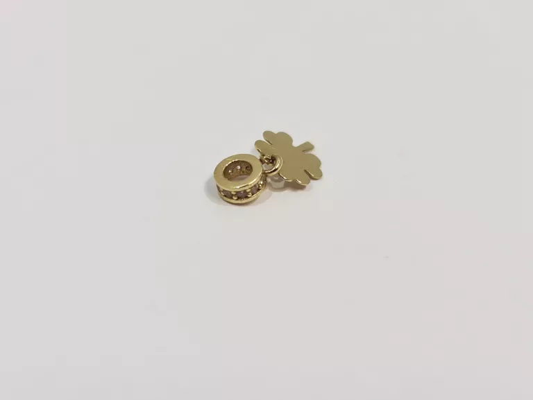 ŚLICZNA 14K ZŁOTA ZAWIESZKA - CZTERO LISTNA KOŃCZYNKA 0,38G