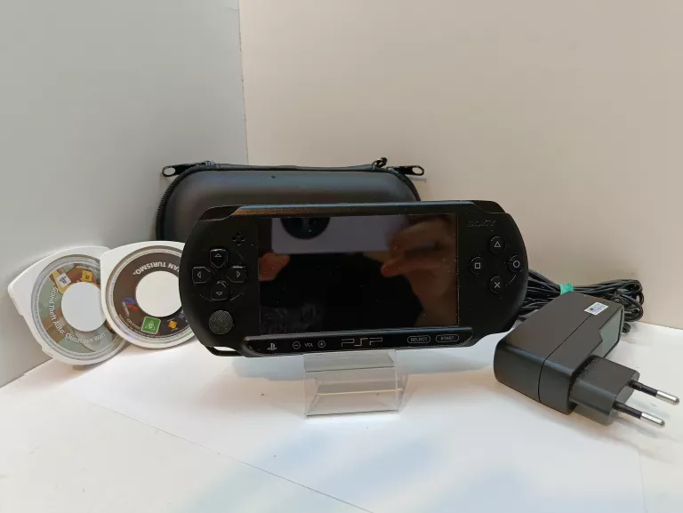 KONSOLA - SONY PSP SLIM + ŁADOWARKA + GRY (PSP-E1004)