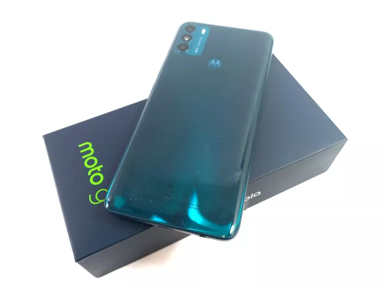 SMARTFON MOTOROLA MOTO G50 4 GB / 64 GB 5G