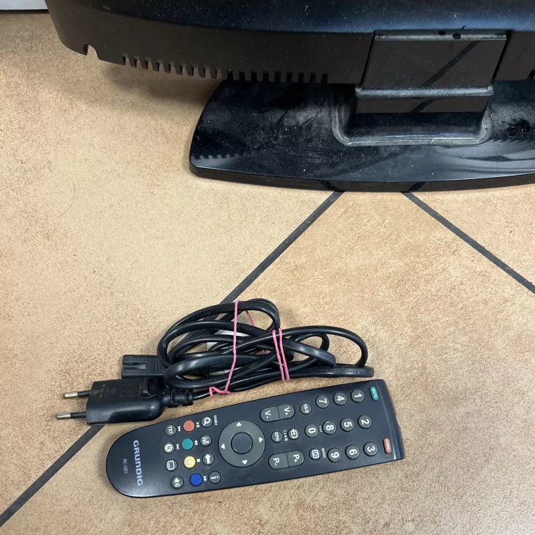 19" GRUNDIG 19 VLC 2000 T