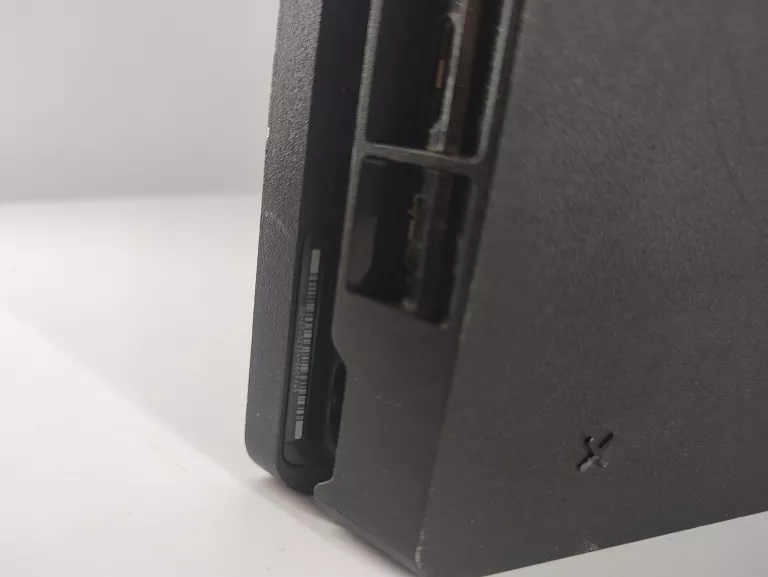 KONSOLA PS4 SLIM 1T