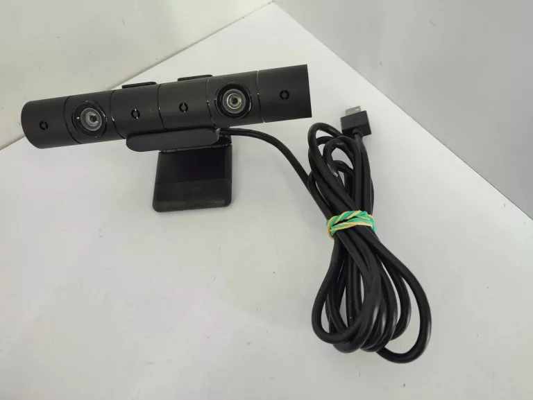 ZESTAW KAMERA PS4 V2 + 2X PLAYSTATION MOVE + 3 GRY NA PS4