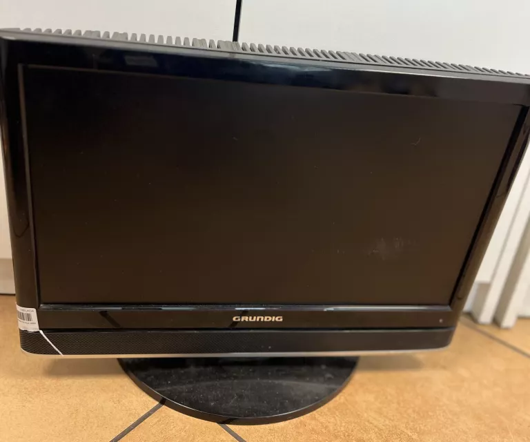 19" GRUNDIG 19 VLC 2000 T
