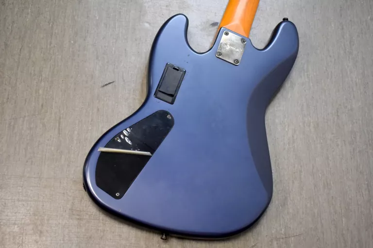 GITARA BASOWA SQUIER BY FENDER CONTEMPORARY ACTIVE JAZZ BASS FUTERAŁ