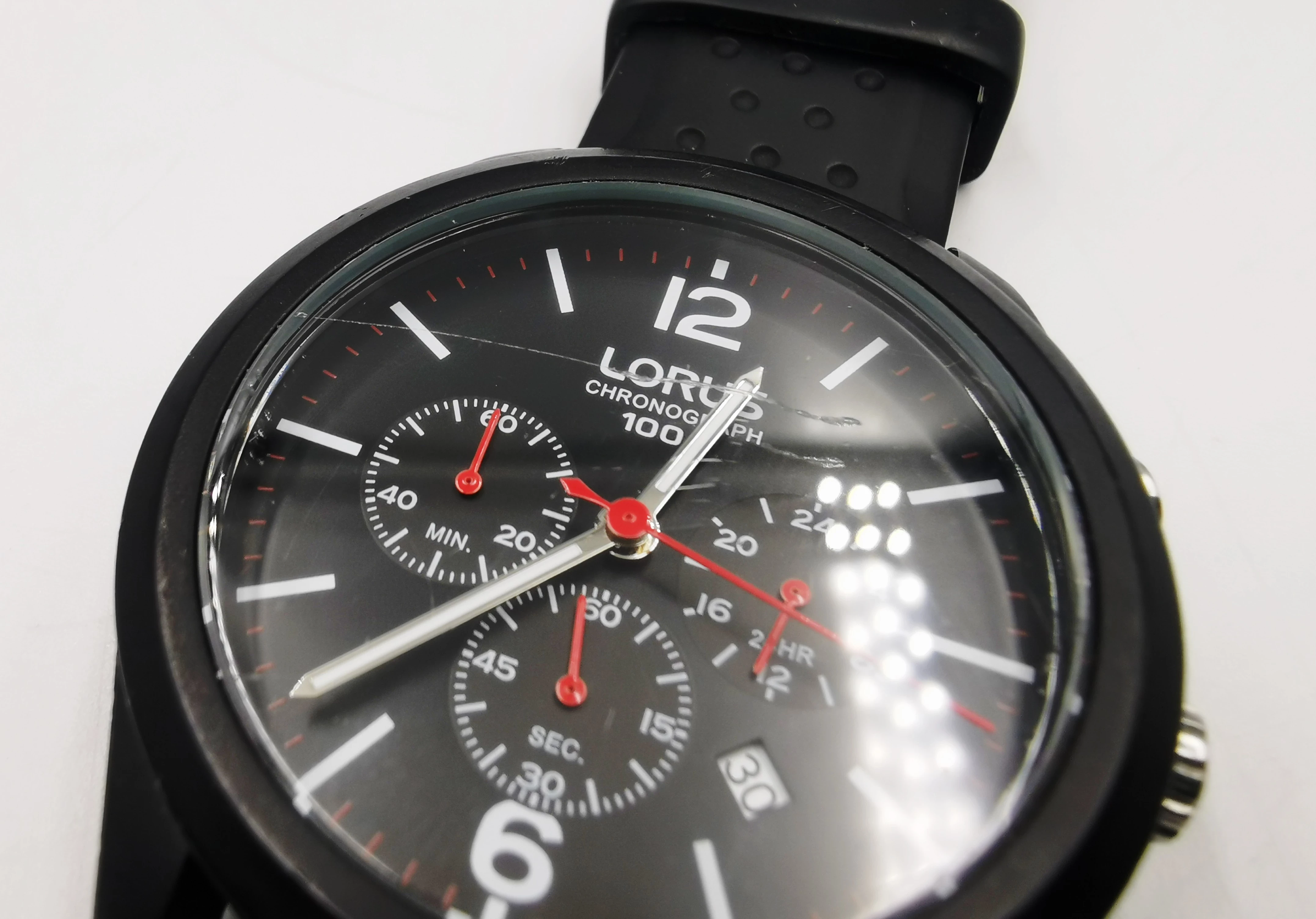 zegarek-lorus-vd53-x350-rysa-na-szkle-mechanizm-18738-1