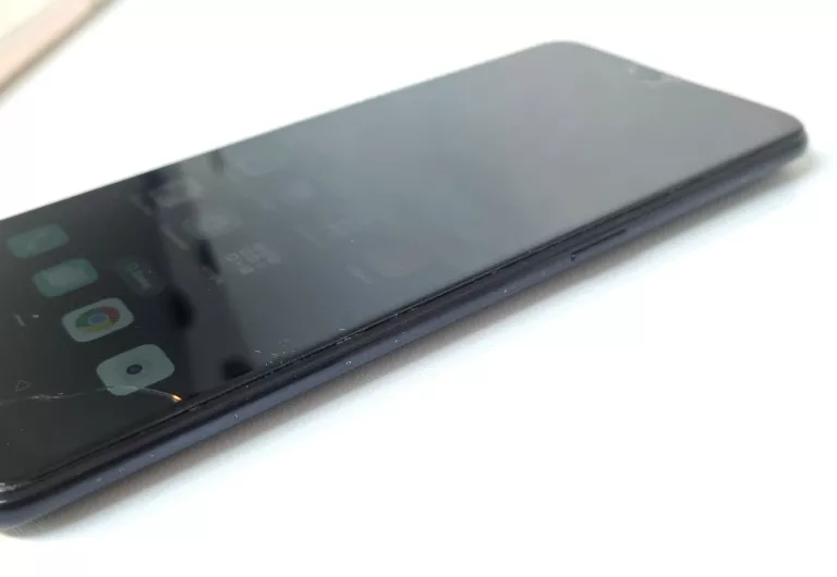 TELEFON OPPO A91 8/128GB CZARNY *ZBITY EKRAN, OPIS!