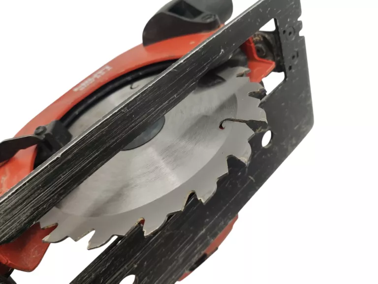 AKUMULATOROWA PILARKA TARCZOWA HILTI SCW 22-A + AKU 4,0AH