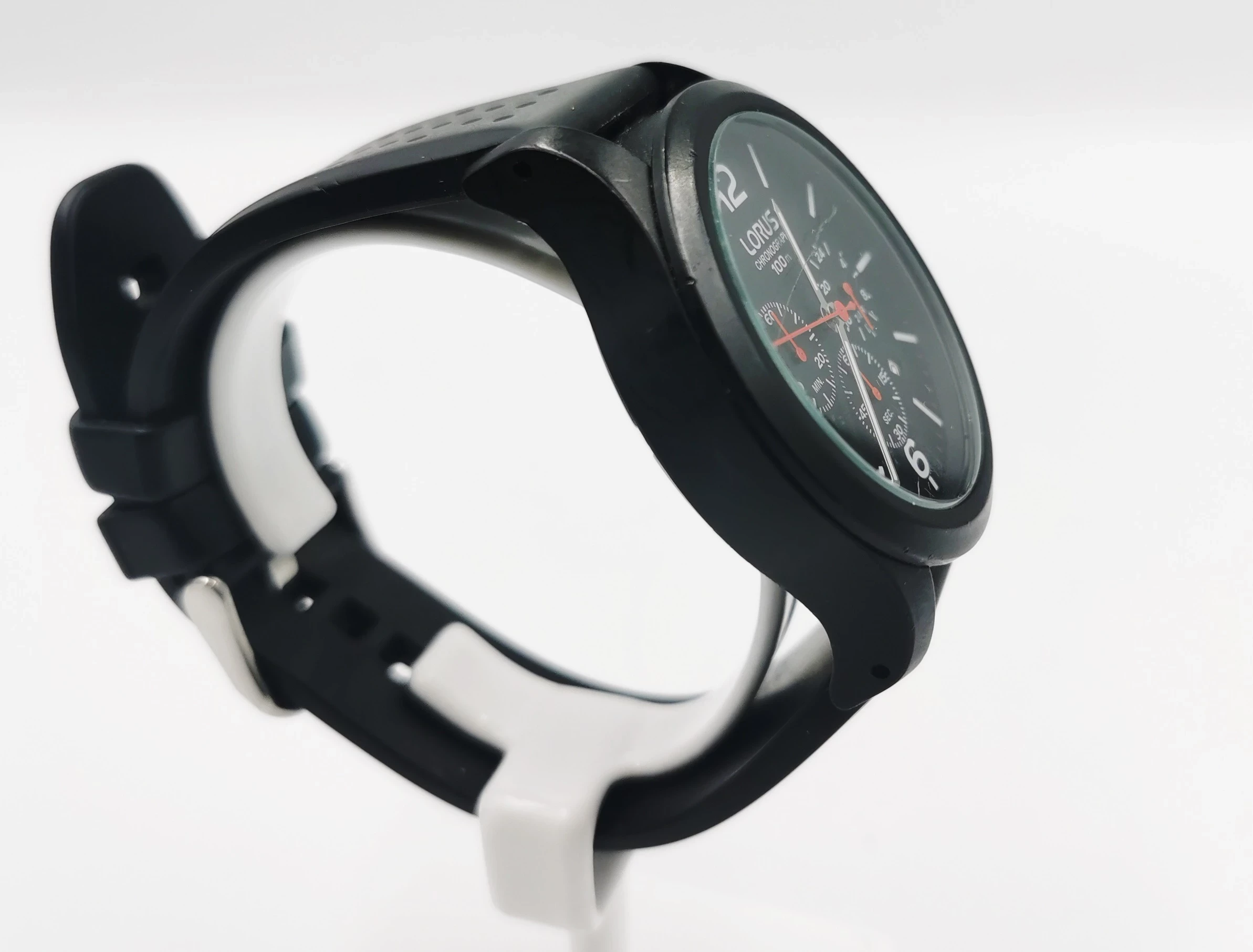 zegarek-lorus-vd53-x350-rysa-na-szkle-stan-11323-2