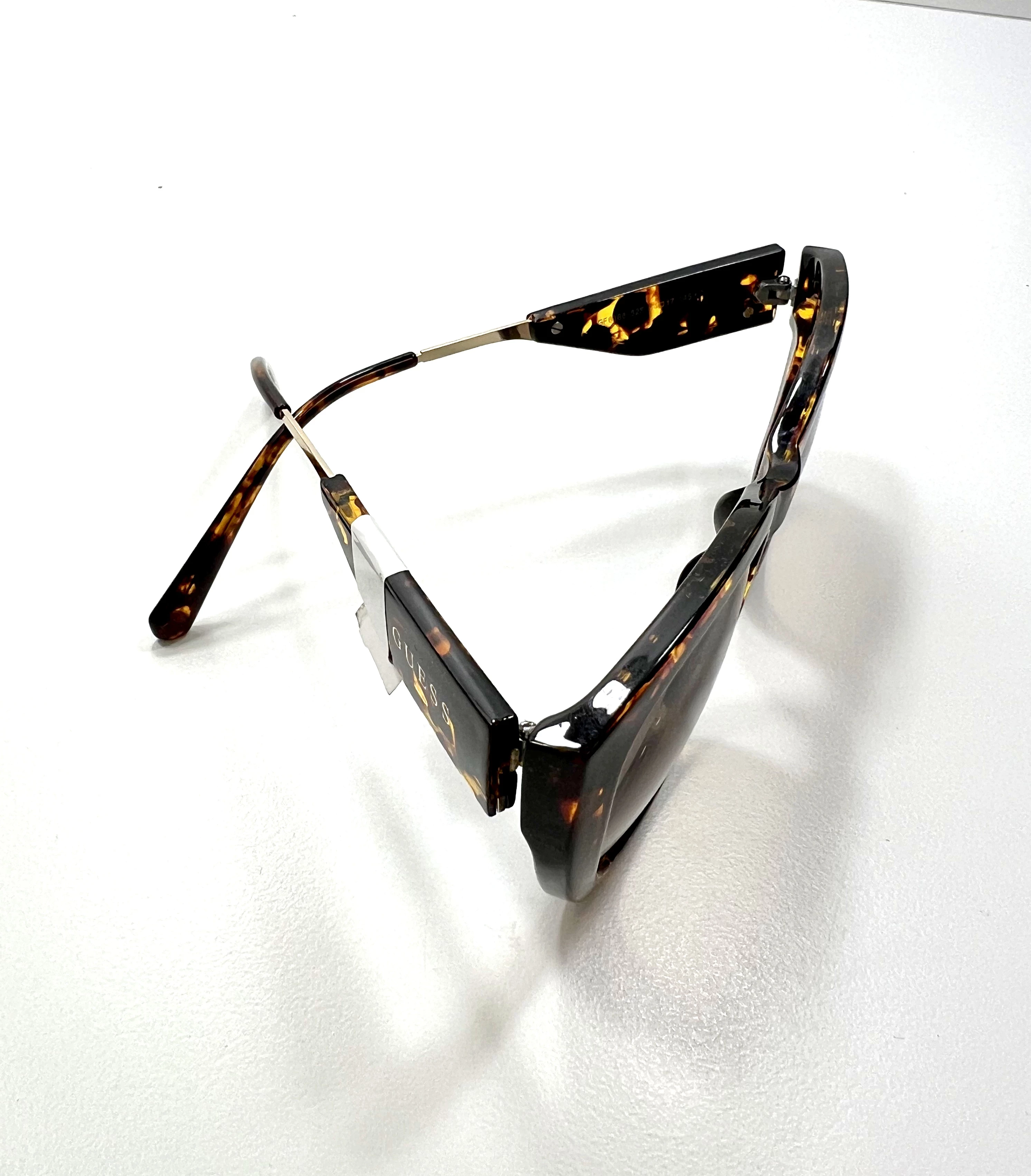 okulary-guess-przeciwsloneczne-gf6186-panterka-fason-4526-7