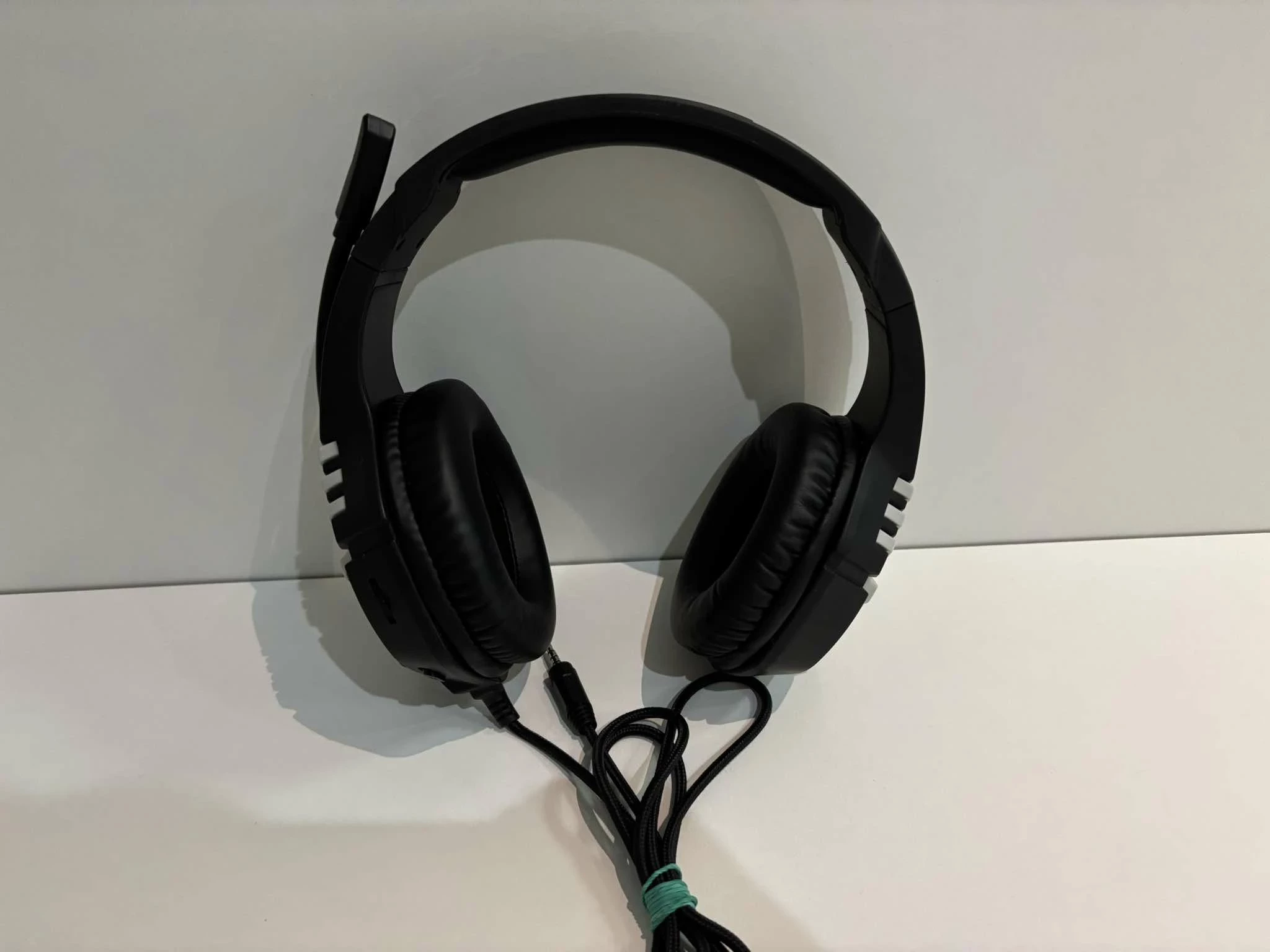 sluchawki-przewodowe-cobra-bohaterow-warszawy-61-mysliborz