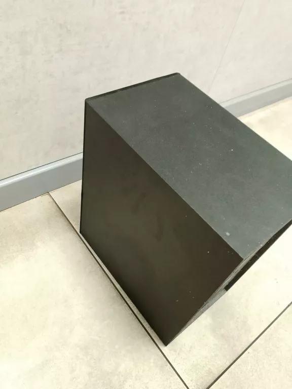 SOUNDBAR SAMSUNG HW-Q600B OPIS USZKODZONY