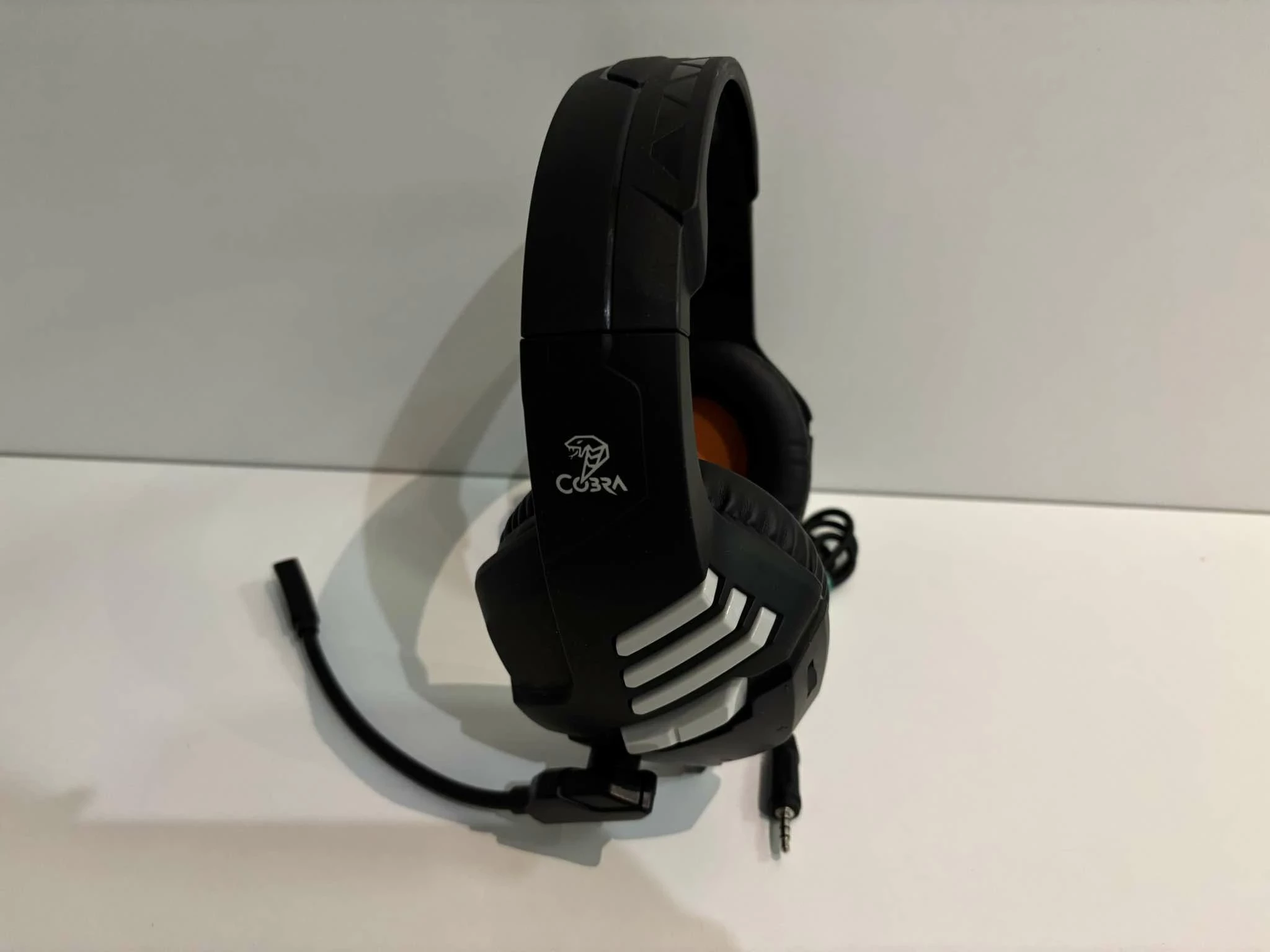 sluchawki-przewodowe-cobra-kod-producenta-mt3599