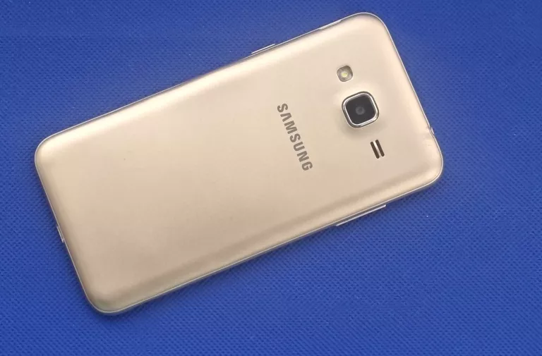TELEFON SAMSUNG GALAXY J3