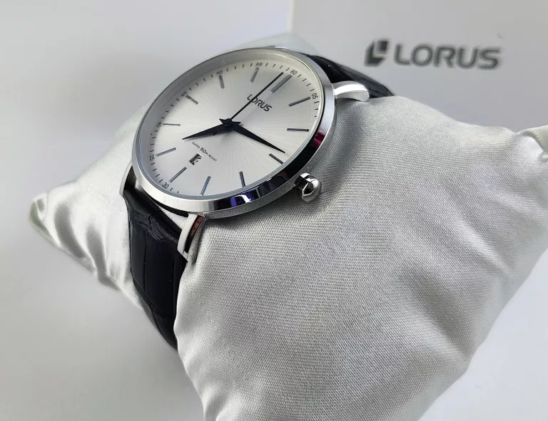 zegarek-lorus-pc32-x167-stan-11323-2