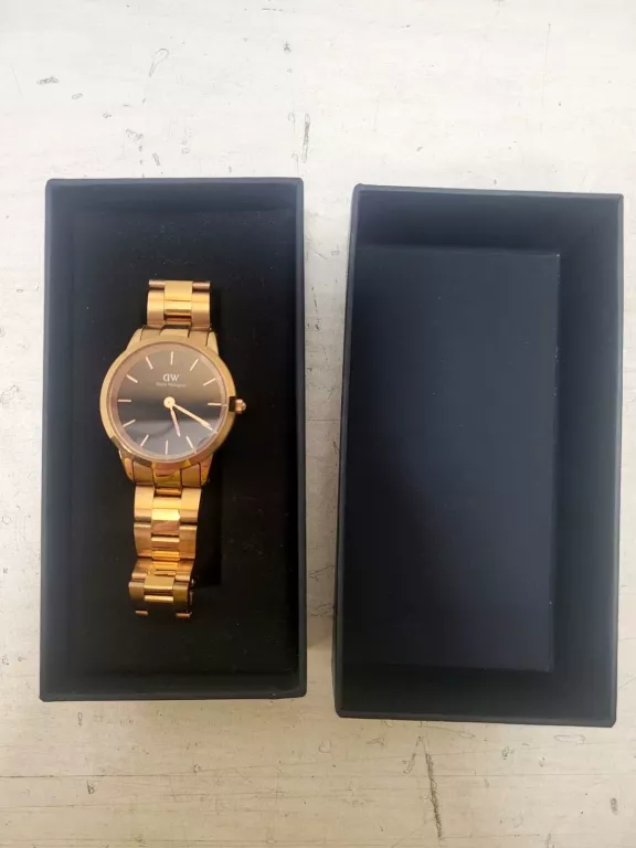 POZŁACANY ZEGAREK DANIEL WELLINGTON POLECAM!