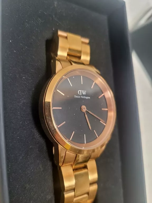 POZŁACANY ZEGAREK DANIEL WELLINGTON POLECAM!